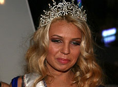 Віагронута Міс Україна-Всесвіт-2009 вільна й обожнює шоколад