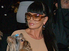 Третій день Fashion Week: Ассія Ахат показала собачку і голі пальці