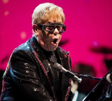 Несподіванка через понад 30 років: колишня дружина Елтона Джона подала на нього до суду