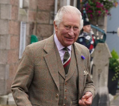 З речами на вихід: король Чарльз III виселить Гаррі та Меган з королівського котеджу