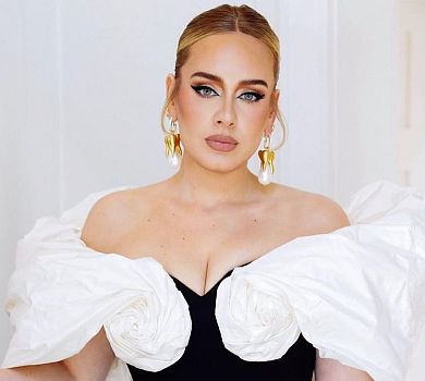 Адель у шикарній сукні підтвердила свої стосунки зі спортивним агентом. ФОТО