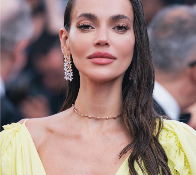 Байкова обурилася вчинком колеги, яка в Каннах носила український прапорець, а потім знялася для росіян