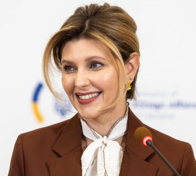 Перша леді розказала про життя на держдачі, поради Бріджит Макрон та спілкування з Папою Римським