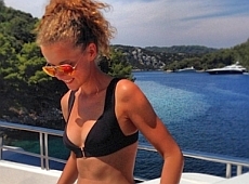 Цимбалюк похизувалася відпочинком на яхті 