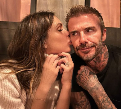 Надихає нас кожного дня: Бекхем ніжно привітав кохану з 49-річчям, а вона показала свій воркаут