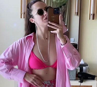 Люблю його: Остапчук у нюдовому спортлуці показала, як тренує своє неідеальне тіло на Мальдівах