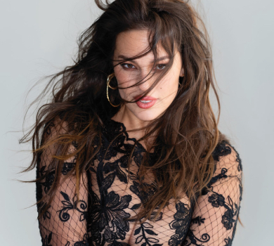 Ешлі Грем у сексі-луках стала героїнею обкладинки Hot-100