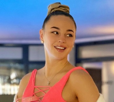 Сауна, басейн та джакузі: Білодід у монокіні похвалилася буковельським релаксом. ФОТО