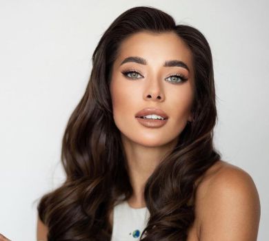 Неплях в обтислому спортлуці зайнялася самодисципліною на камеру. ВІДЕО