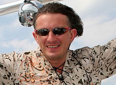 Кузьма бере електродриль у ліжко та любить оральний секс