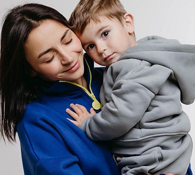 Годі мене цькувати: Гвоздьова різко відповіла хейтерам, чому її 2-річний син не з нею