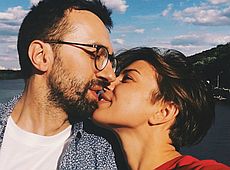 Депутат Лещенко оголосив про стосунки з діджейкою. ФОТО  