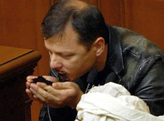 Ляшко у Раді їв сиру землю і Литвину пропонував