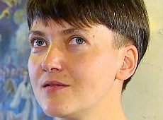 ФОТО дня: Савченко кокетливо оголила плечико у Раді