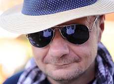 Мосійчук у розпал роботи в Раді полетів до Еміратів допомагати. ФОТО