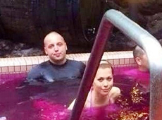 Син глави Нацбанку купається у вині, а донька Яреми полюбляє селфі