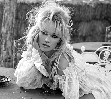 Спроба номер 5: Памела Андерсон вийшла заміж за відомого кінопродюсера