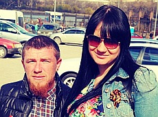 Як терорист Моторола дочку у візочку вигулював. ФОТО 