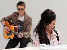 Ассія Ахат провела неділю з двома чоловіками