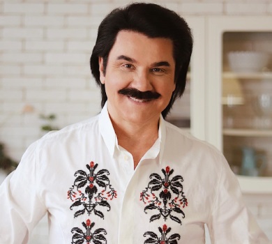 Більше б таких москалів: Зібров розказав, де перебуває і чим займається бойфренд Гросу