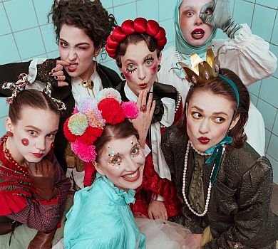 Із піснею про сестер: від Чехії на Євробаченні виступить гурт із росіянкою та українкою в складі