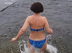 Бондаренко та Клименко посвітили тілами в ополонці. ФОТО 