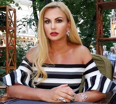 Не очікувала: Камалія відреагувала на слова Полякової про її цицькатість і товсті ноги