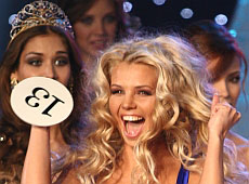 Міс Україна-Всесвіт-2009 стала блондинка з присмаком ВІА Гри