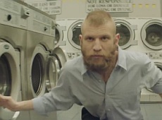 Ще бородатий Дорн потанцював серед пральних машин. ВІДЕО