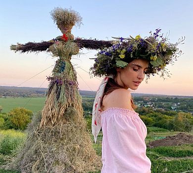 Магічне свято: Тедеєва, Дементьєва та Кандиба розважилися у ніч на Івана Купала