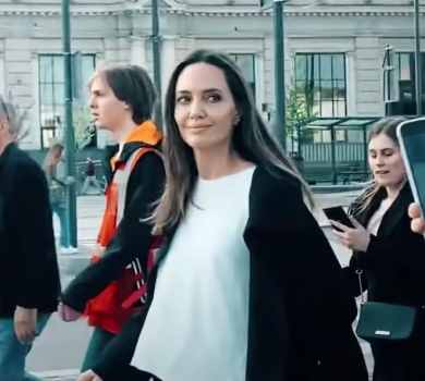 I'm ok: як Джолі відреагувала на повітряну тривогу у Львові. ВІДЕО