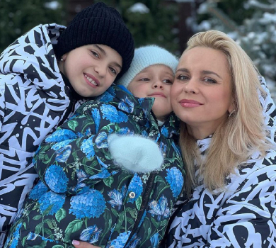 Ребрик показала крижану традицію з донькою. ФОТО