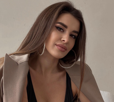 Дочка Лорак станцювала біля басейну для своєї новоспеченої мачухи. ВІДЕО