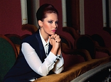 З Бережної та Окунської зробили театралок. ФОТО 