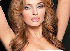 Віце-міс Всесвіт з косою Тимошенко показує тіло коханому