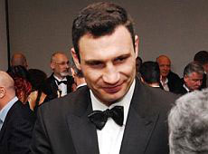 Кличко продав свій робочий інструмент любителям сигар