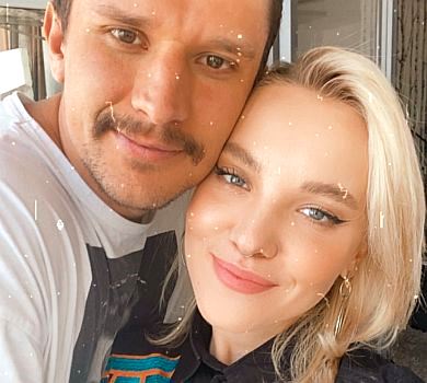 Тарас Цимбалюк освідчився коханій, а його колишня присвятила йому вальс. ВІДЕО