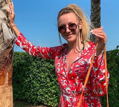 Нікітюк в Еміратах вразила вагітним животом в купальнику. ФОТО