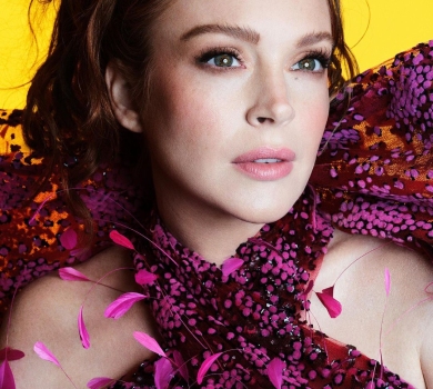 Сльози щастя: Лохан в очікуванні дитини оголила животик для глянцю