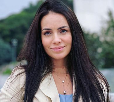 Було соромно і ніяково: Зорій згадала, як уперше дозволила собі зачіску і манікюр під час війни. ФОТО