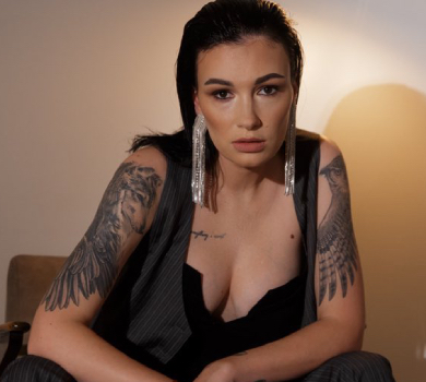 Тільки почала і вже охрініла: Приходько показалася в лосинах і топіку перед тренуванням