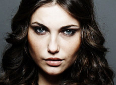 Міс Україну-2010 провів Ківалов і спробує Ван Дамм?