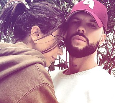 Молодий бойфренд Лорак показав їхній поцілунок. ФОТО 