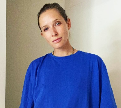 Осадча у патріотичному луці розказала, чому плаче через дітей