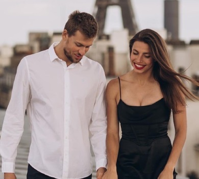 Спортивне подружжя Бех і Романчук показали пристрасть на тлі Ейфелевої вежі