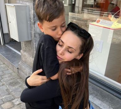 Вбиральня - центр життя: Мішина показала сина, що спить на підлозі у ванній