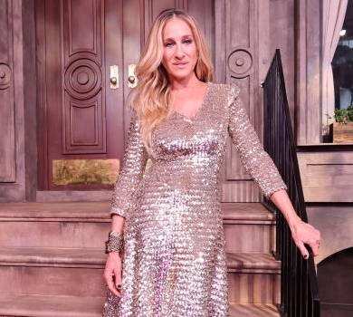 Керрі, Шарлотта, Міранда: зірки Сексу і міста в ошатних луках засвітилися на ювілеї культового серіалу