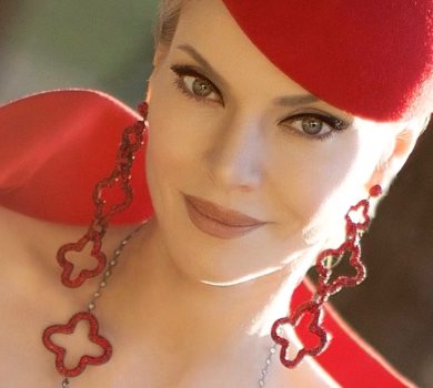 Окунська привітала себе з 49-річчям: Подих перехоплює від мого віку