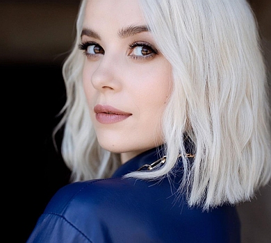 Крим - це Україна: Міка Ньютон відповіла на запрошення виступити в Росії