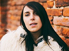 Джамала в шубі знялася з Волгою та песиком. ФОТО